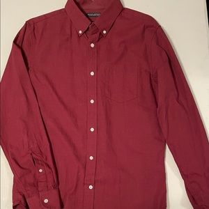 Banana republic grant slim fit pinpoint cotton Oxford in burgundy